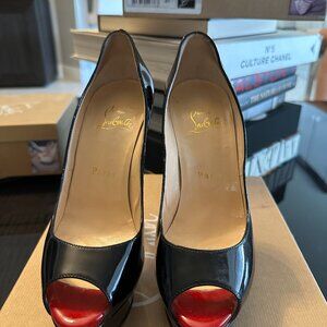 Christian Louboutin Patent Leather Peep Toe 150 Pumps Size 37